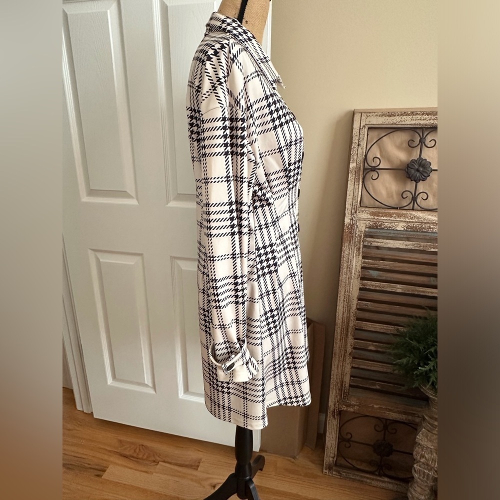 SHEIN Black & White Plaid Button Front Dress – Size Medium (US 6) - Picture 5 of 13